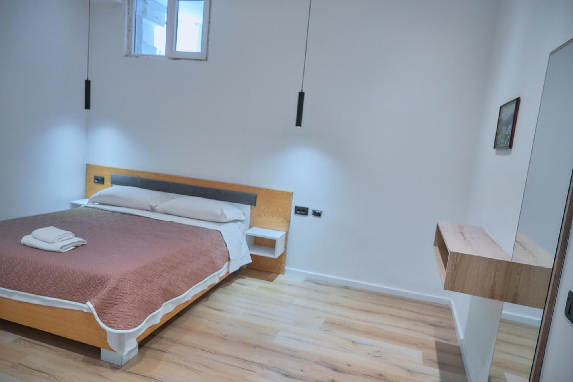 Kalpazo Inn Tiranë Ngoại thất bức ảnh