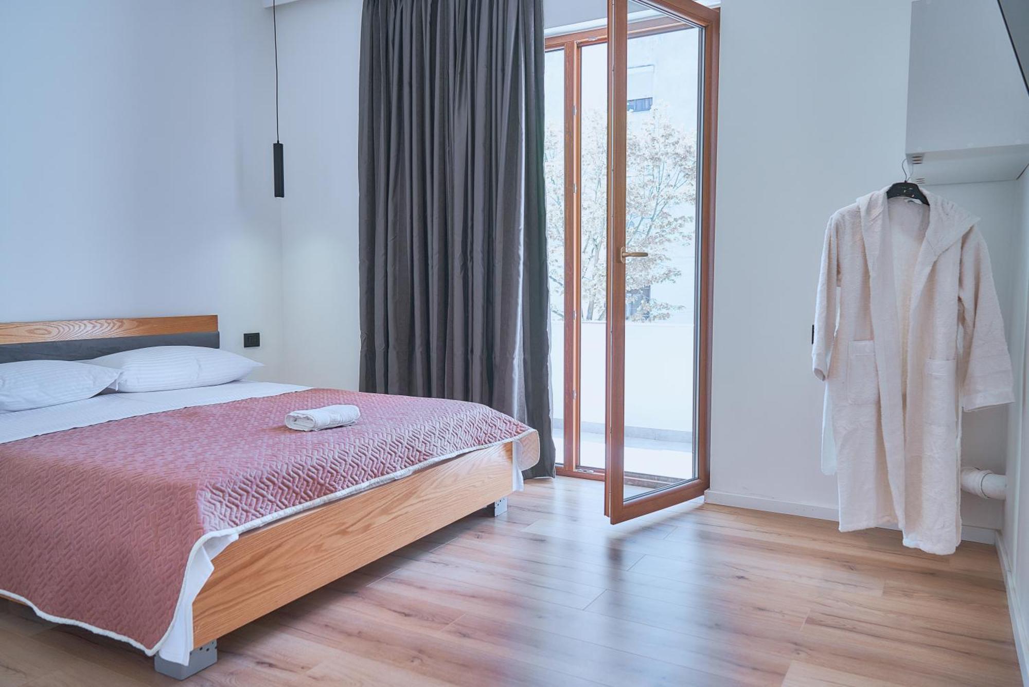 Kalpazo Inn Tiranë Ngoại thất bức ảnh
