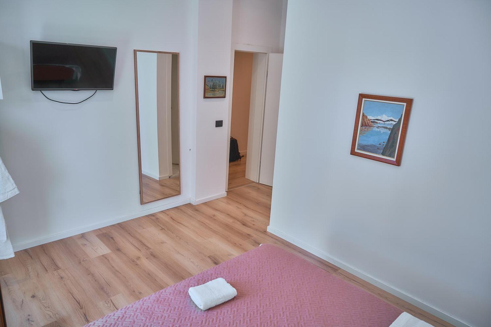Kalpazo Inn Tiranë Ngoại thất bức ảnh