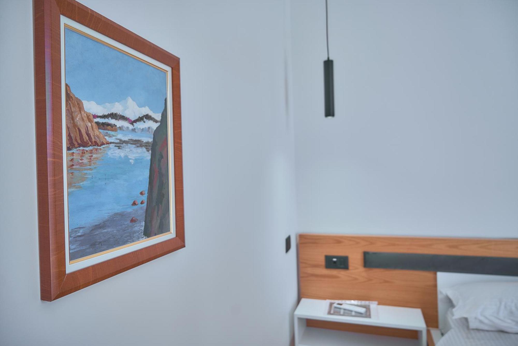 Kalpazo Inn Tiranë Ngoại thất bức ảnh