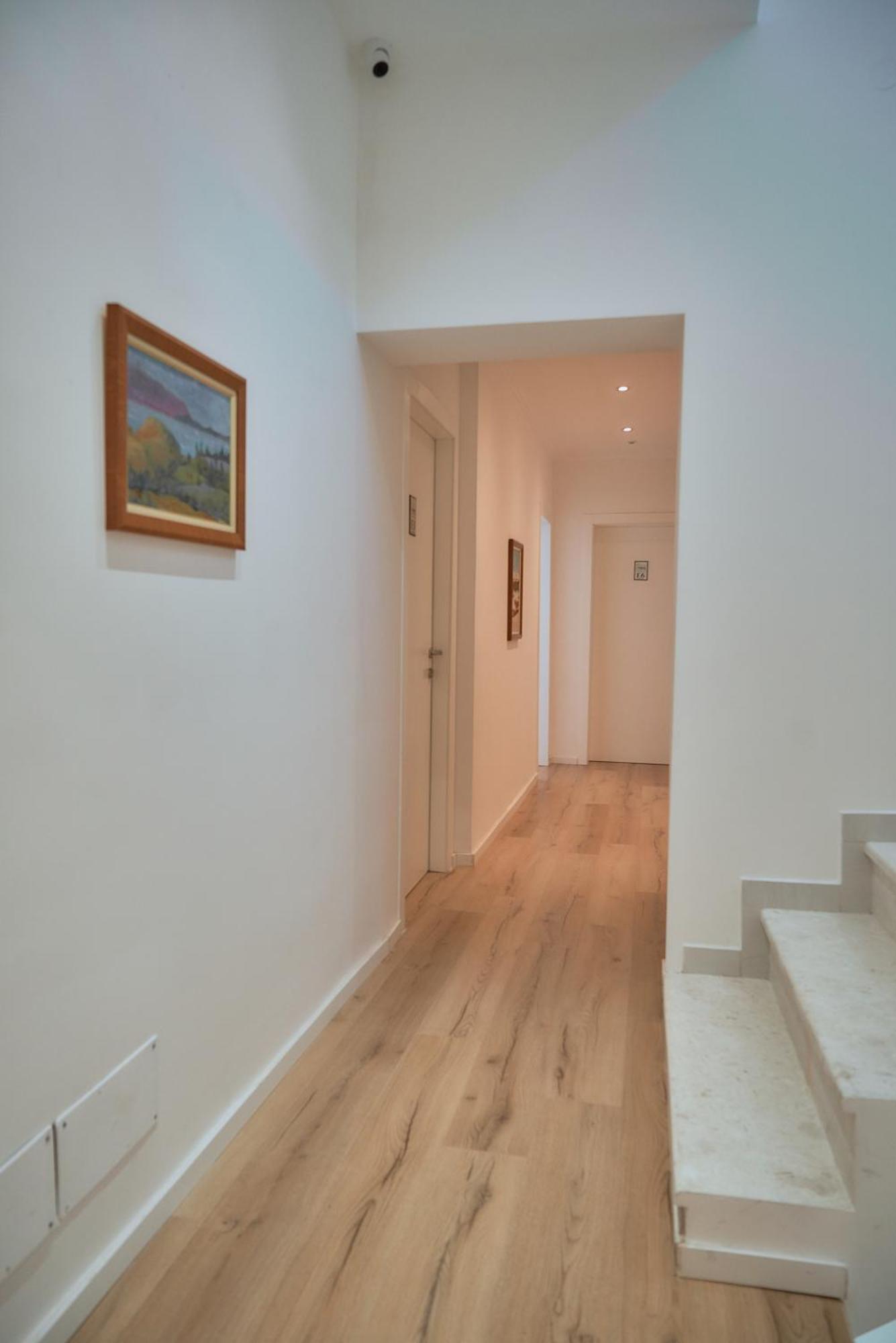 Kalpazo Inn Tiranë Ngoại thất bức ảnh