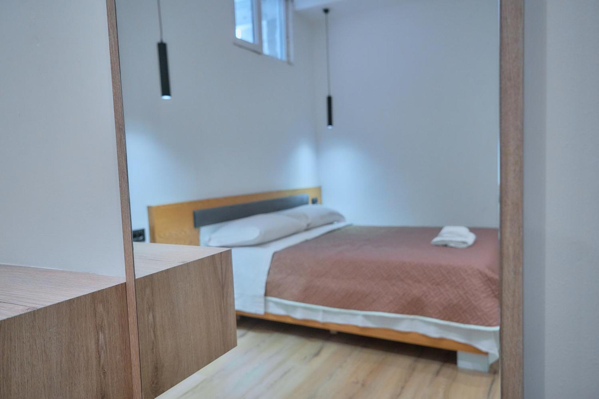 Kalpazo Inn Tiranë Ngoại thất bức ảnh