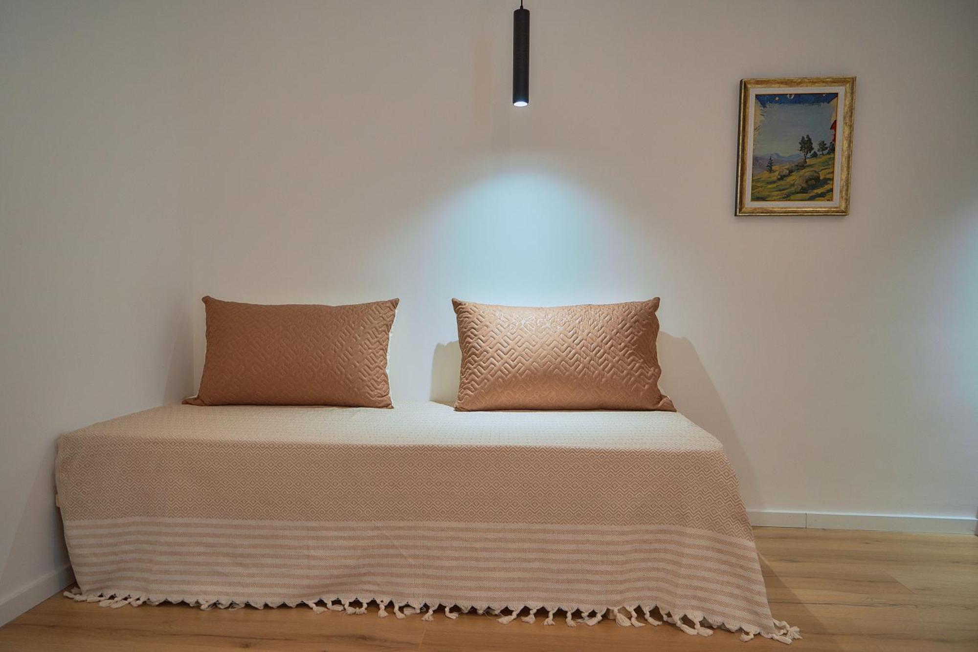 Kalpazo Inn Tiranë Ngoại thất bức ảnh