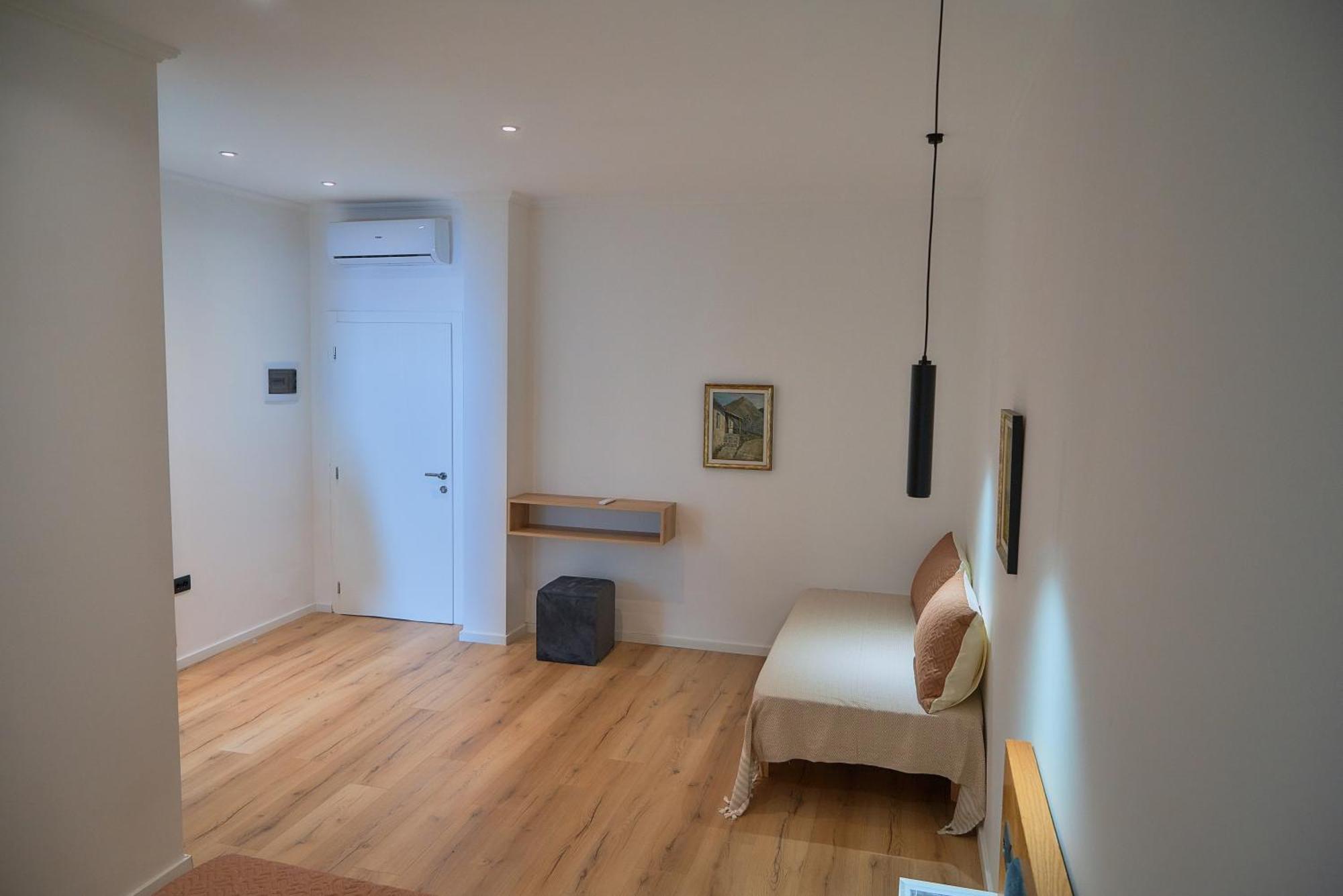Kalpazo Inn Tiranë Ngoại thất bức ảnh